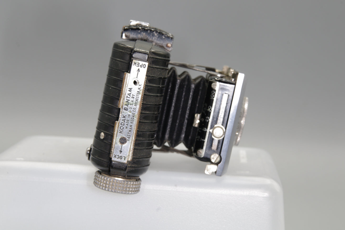 Kodak Bantam - Vintage 828 Folding Film Camera with Case
