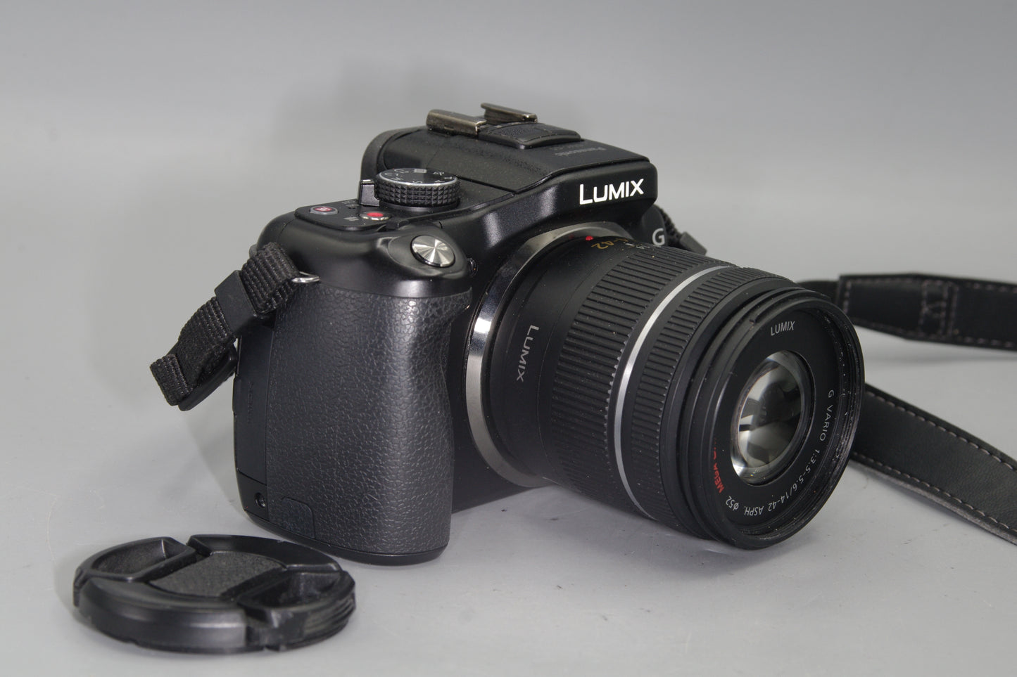 Panasonic Lumix DMC-G5 16MP Digital M4/3 Camera with 14-42mm Lens -S/C 1792