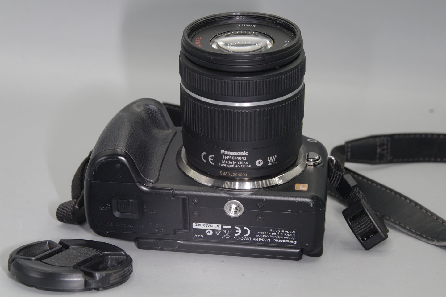 Panasonic Lumix DMC-G5 16MP Digital M4/3 Camera with 14-42mm Lens -S/C 1792