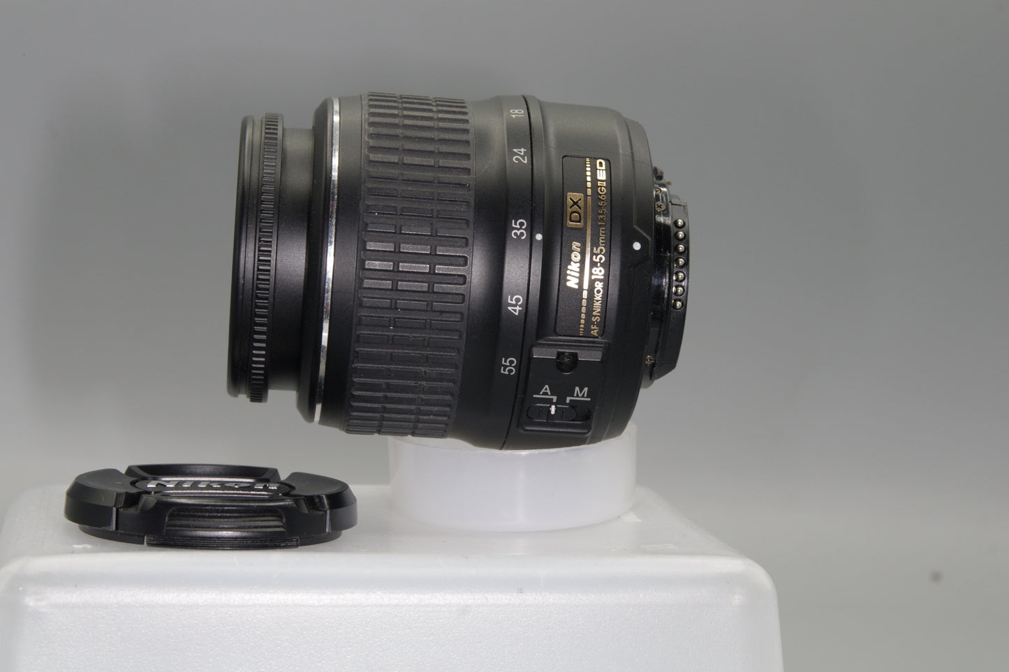 Nikon AF-S DX Nikkor 18-55mm f/3.5-5.6G VR II Lens