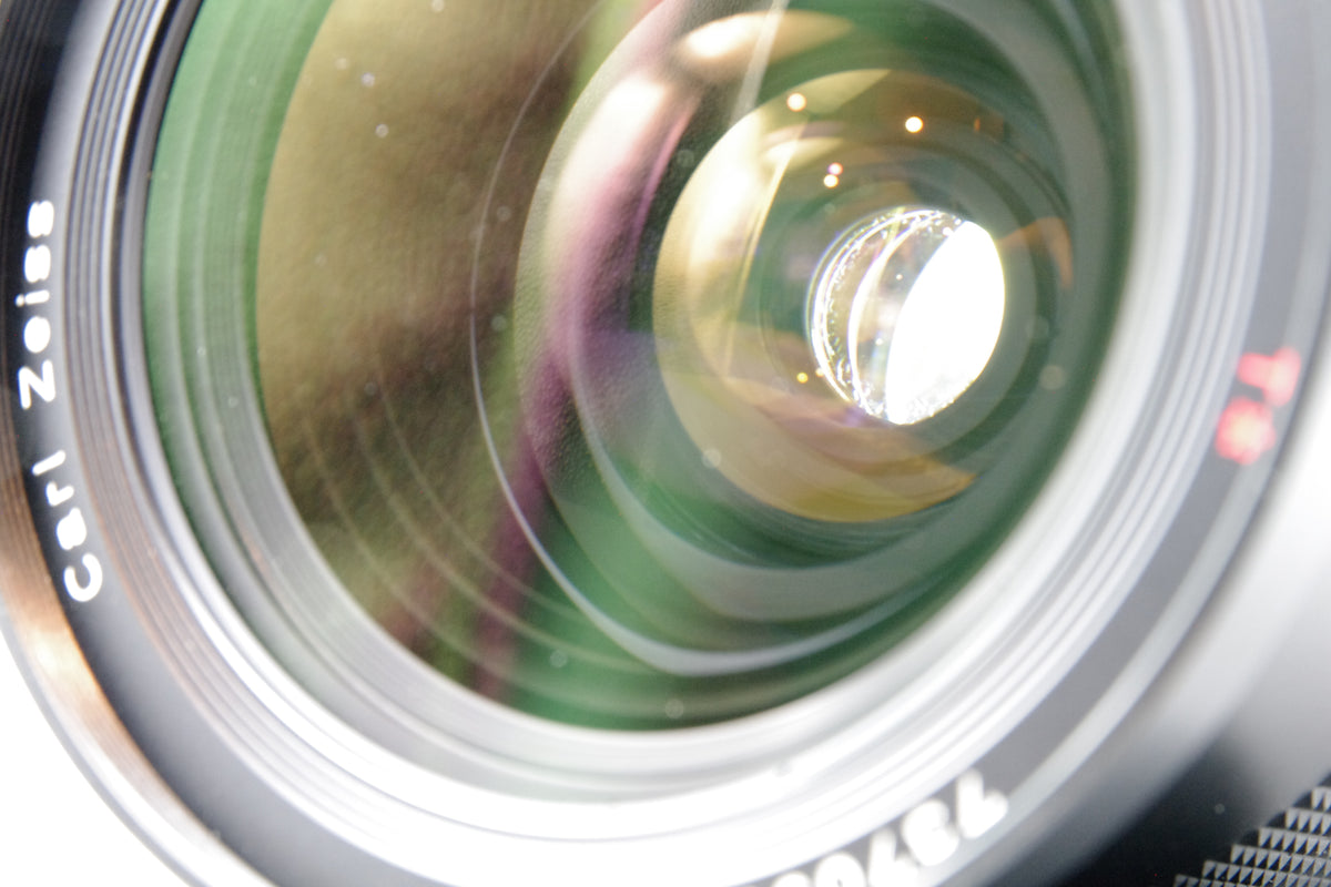Carl Zeiss Vario-Sonnar 28-85mm f3.3-4.0 Lens Contax Yashica Mount Boxed