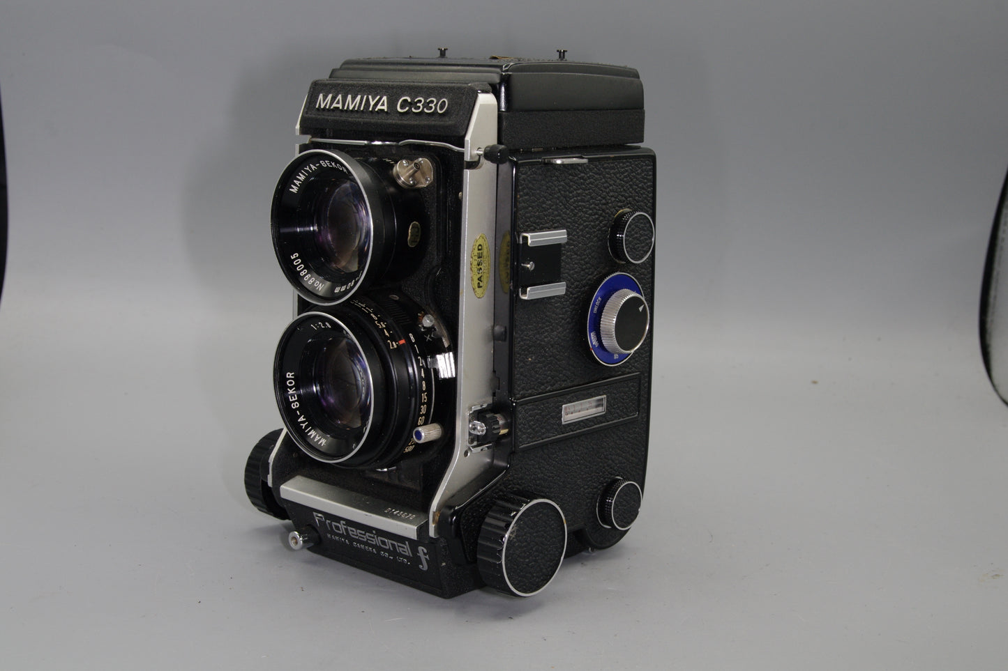 Mamiya C330 Pro F TLR Camera – 80mm f/2.8 Blue Dot Lens, Very Good