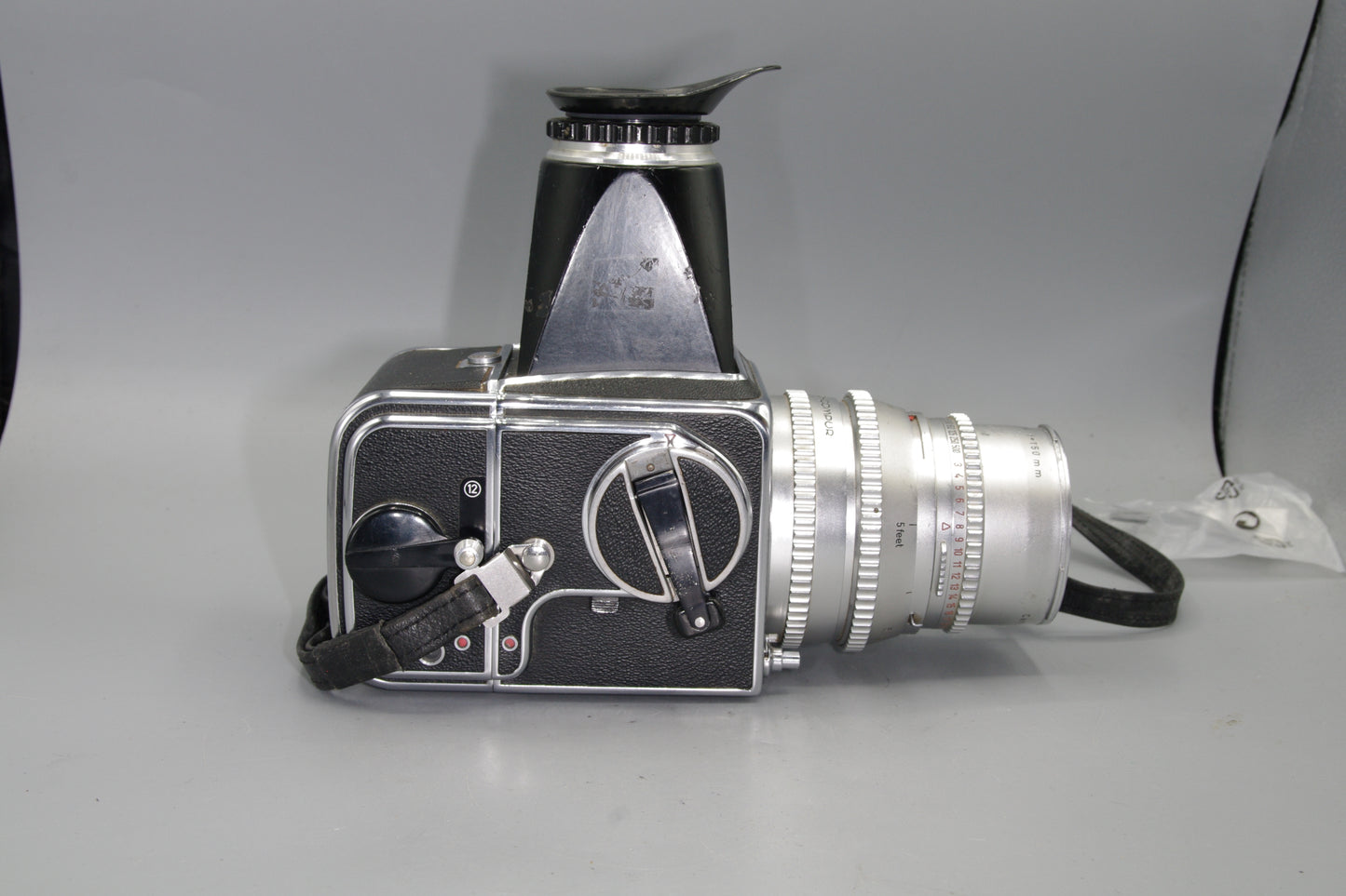 Hasselblad 500C 6x6 Film Camera – 150mm Lens, Film Back, Chimney Finder