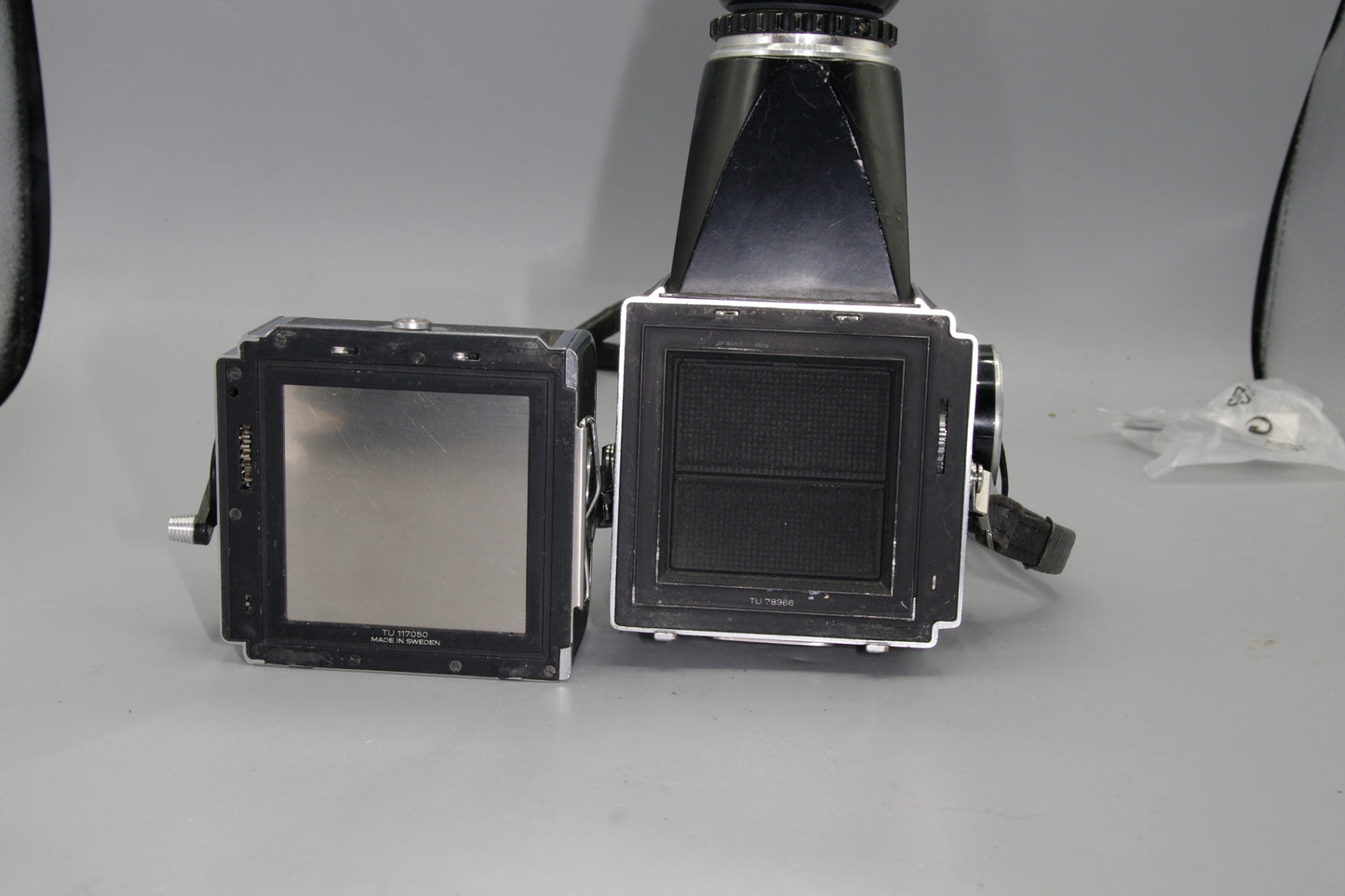 Hasselblad 500C 6x6 Film Camera – 150mm Lens, Film Back, Chimney Finder