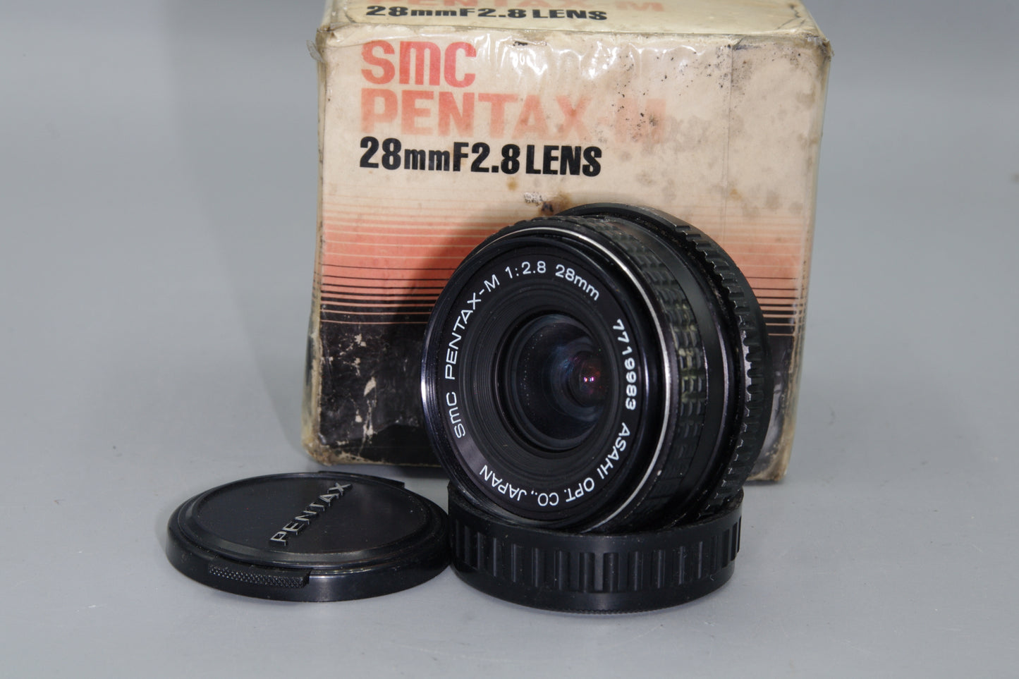 SMC Pentax-M 28mm F/2.8 Wide Angle  Lens- Pentax K Mount - Fungus