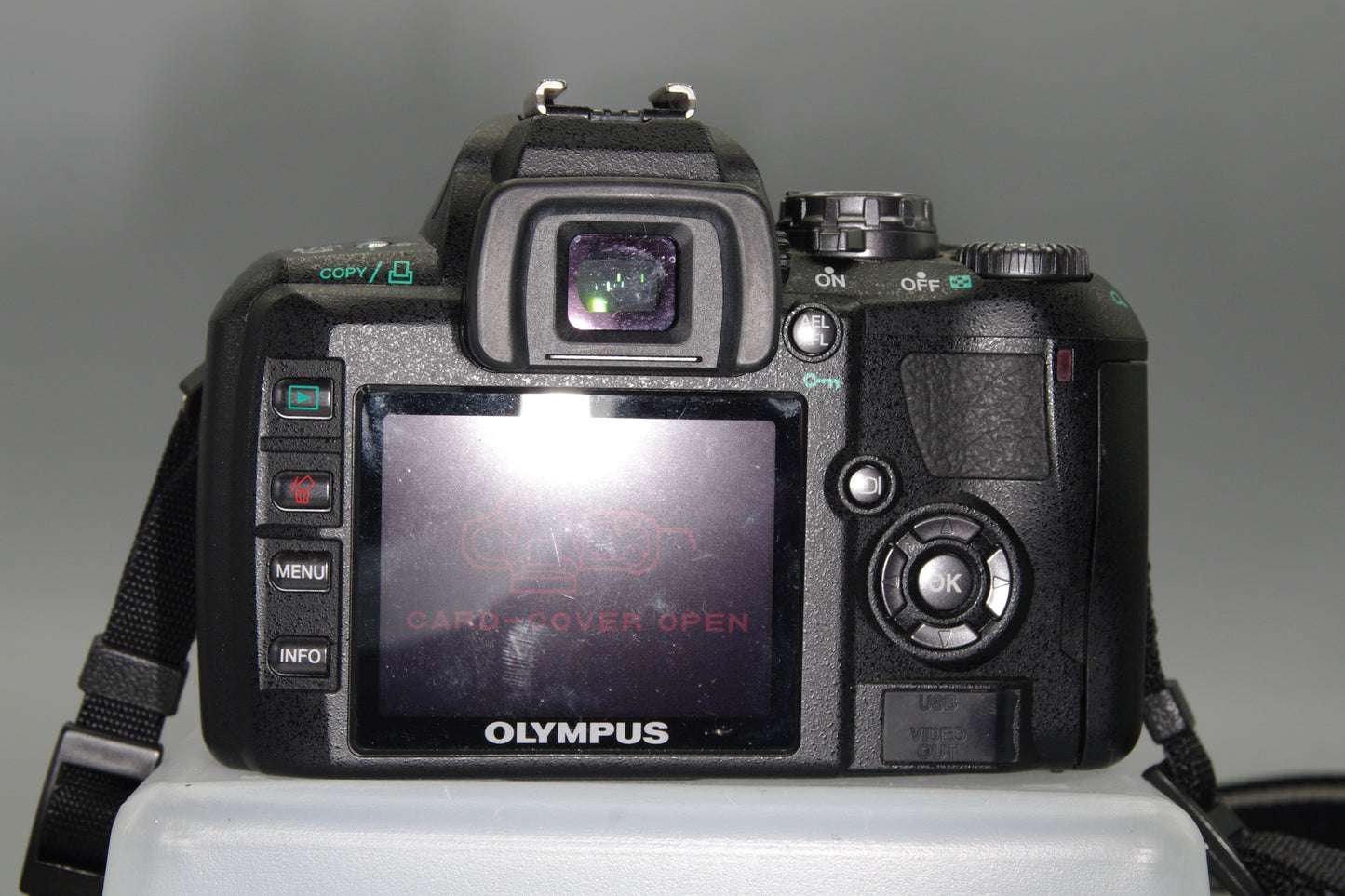 Olympus E-410 10MP 4/3 DSLR Body - Low S/C 2089
