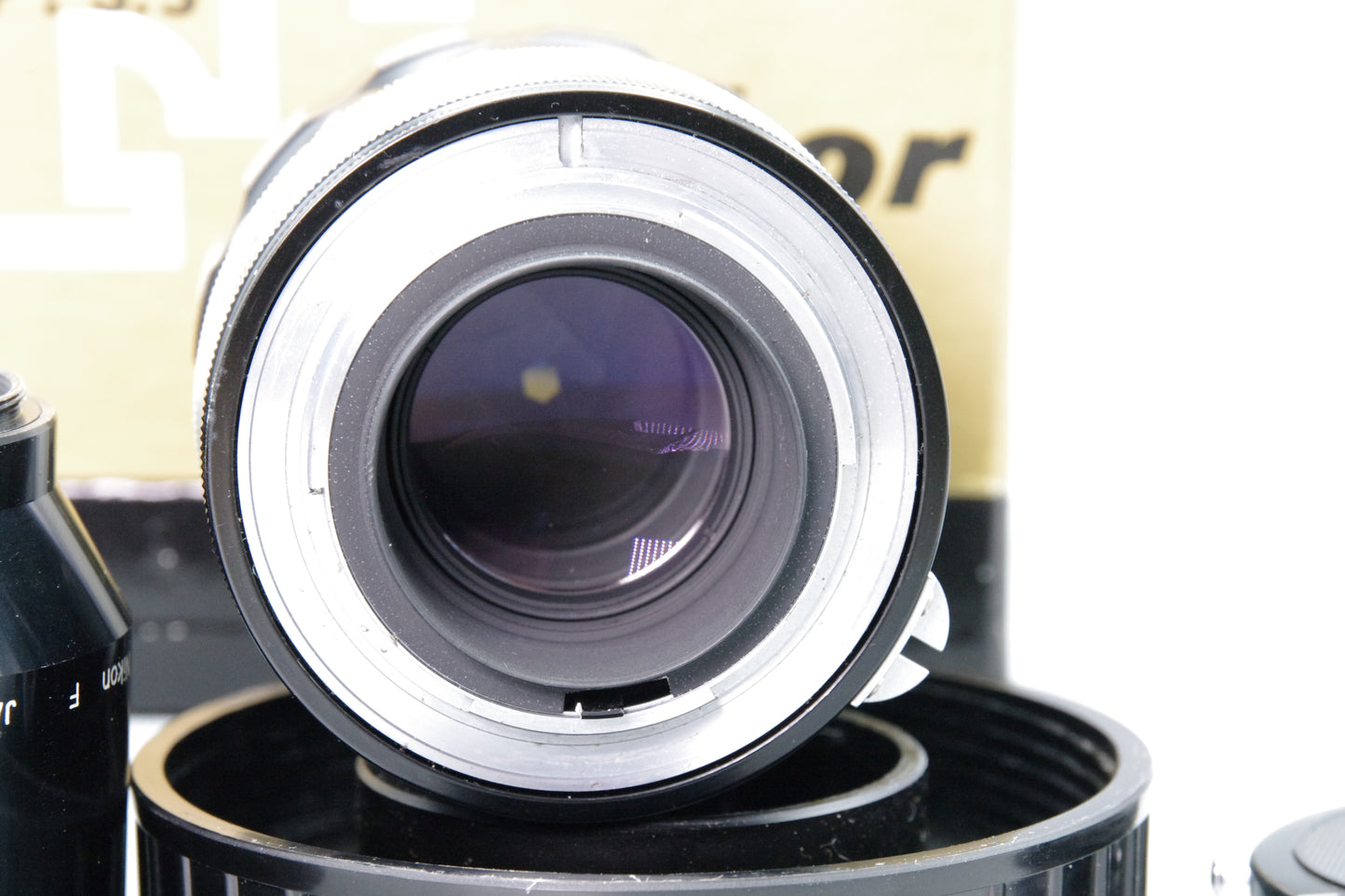 Nikon Nikkor‑Q Auto 135mm f/3.5 Pre‑AI Telephoto Lens – Boxed Nr Mint Hood