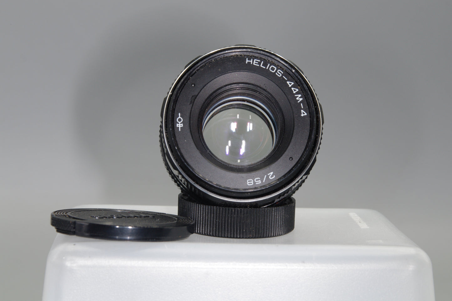 Helios-44-4 58mm f/2 M42 Lens – Swirly Bokeh, Manual Focus, VGC