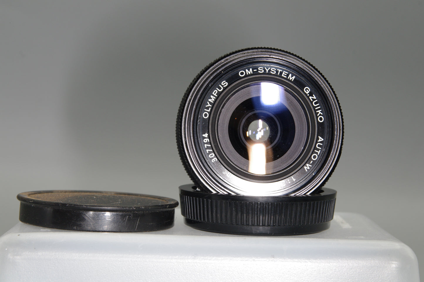Olympus G.Zuiko Auto-W 28mm F3.5 OM Mount Lens – Excellent Condition