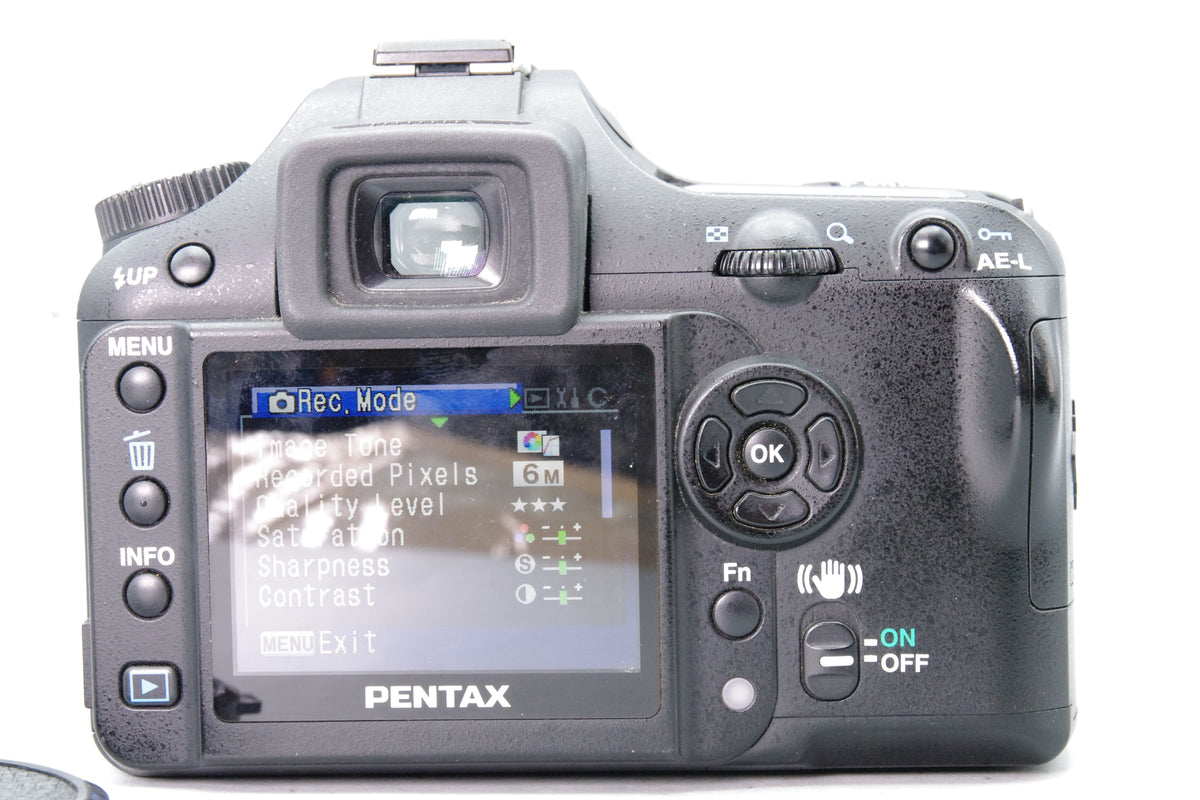 Pentax K100D 6.1MP Digital SLR with SMC Pentax-DA 18-55mm AL Lens Set Excellent