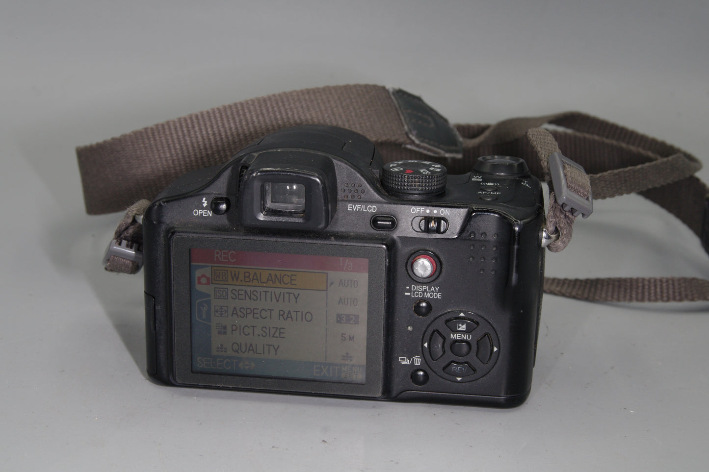 Panasonic Lumix DMC-FZ7 6MP Bridge Camera – Boxed, Leica 12x Zoom, MEGA O.I.S