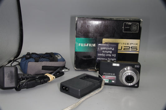 Fujifilm FinePix J25 10MP Compact Camera – 3x Zoom, Boxed – Excellent Condition