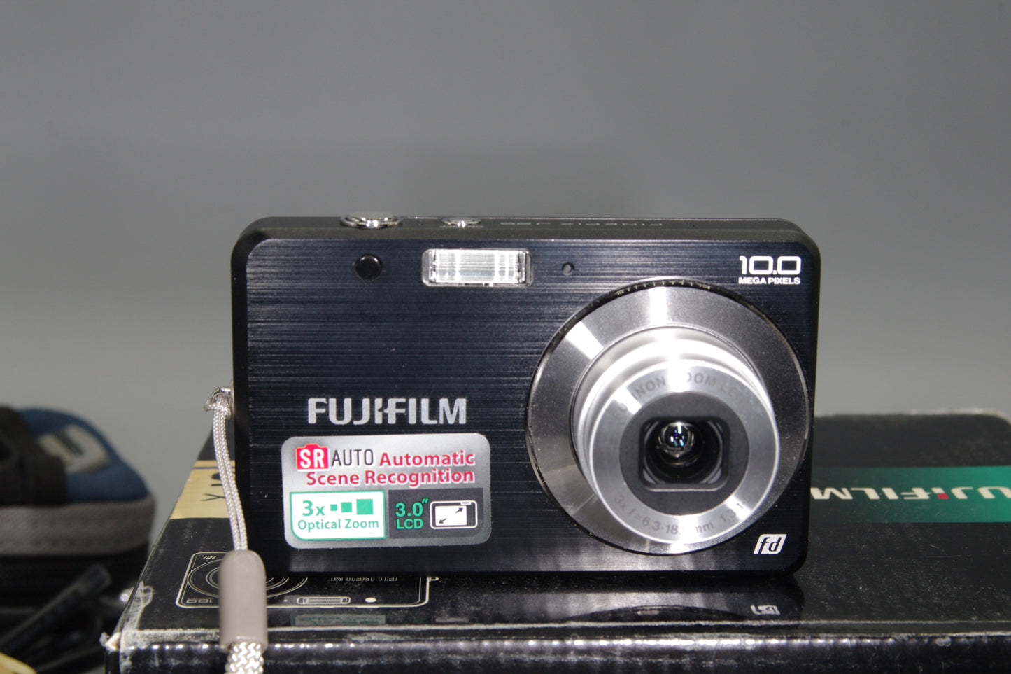 Fujifilm FinePix J25 10MP Compact Camera – 3x Zoom, Boxed – Excellent Condition