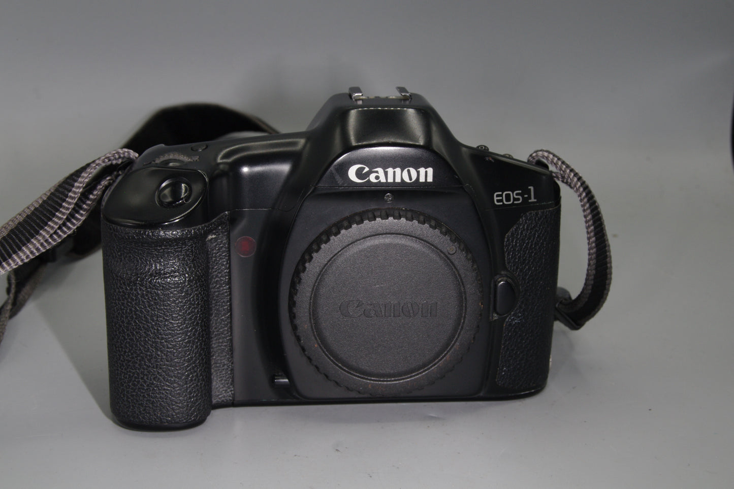 Canon EOS-1 35mm SLR Body – Pro Grade – EF Mount – 1989 Classic – VGC