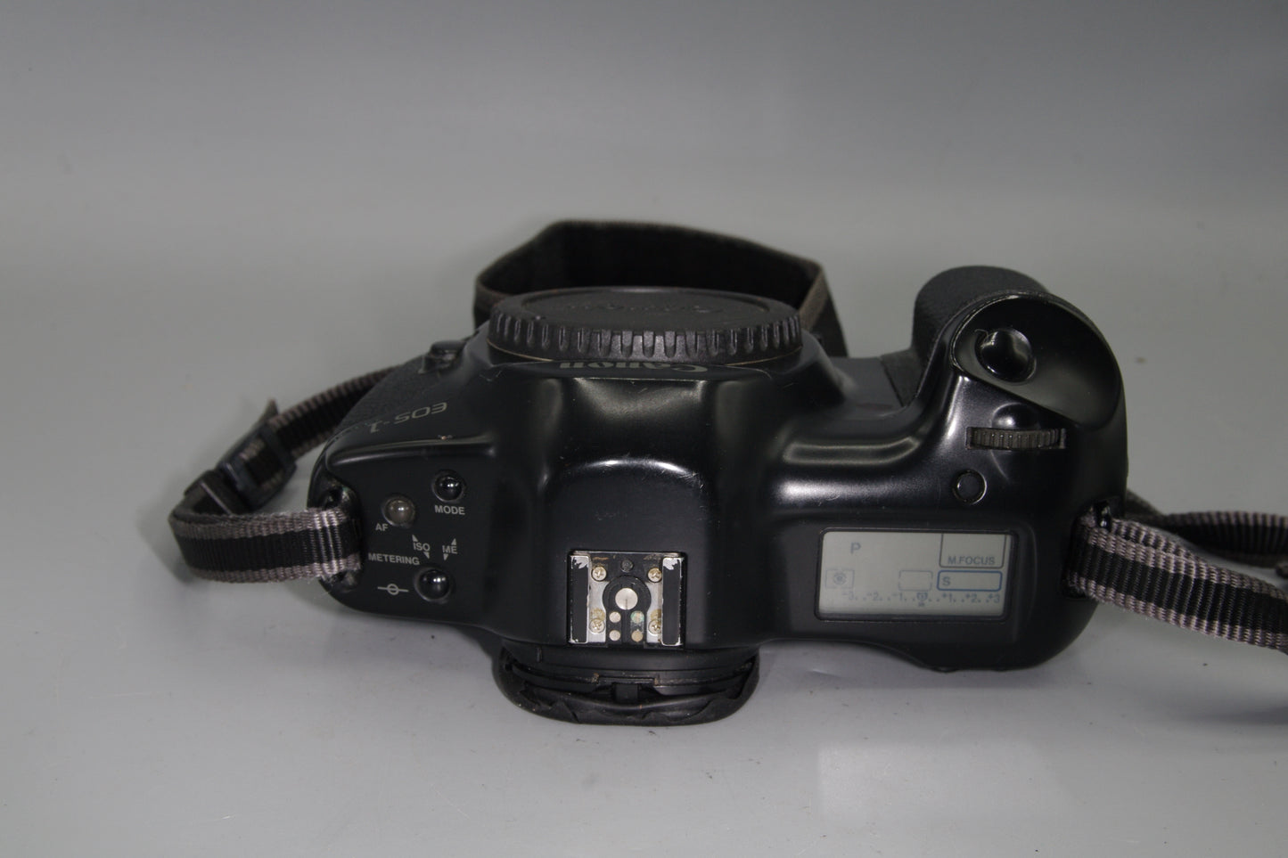 Canon EOS-1 35mm SLR Body – Pro Grade – EF Mount – 1989 Classic – VGC