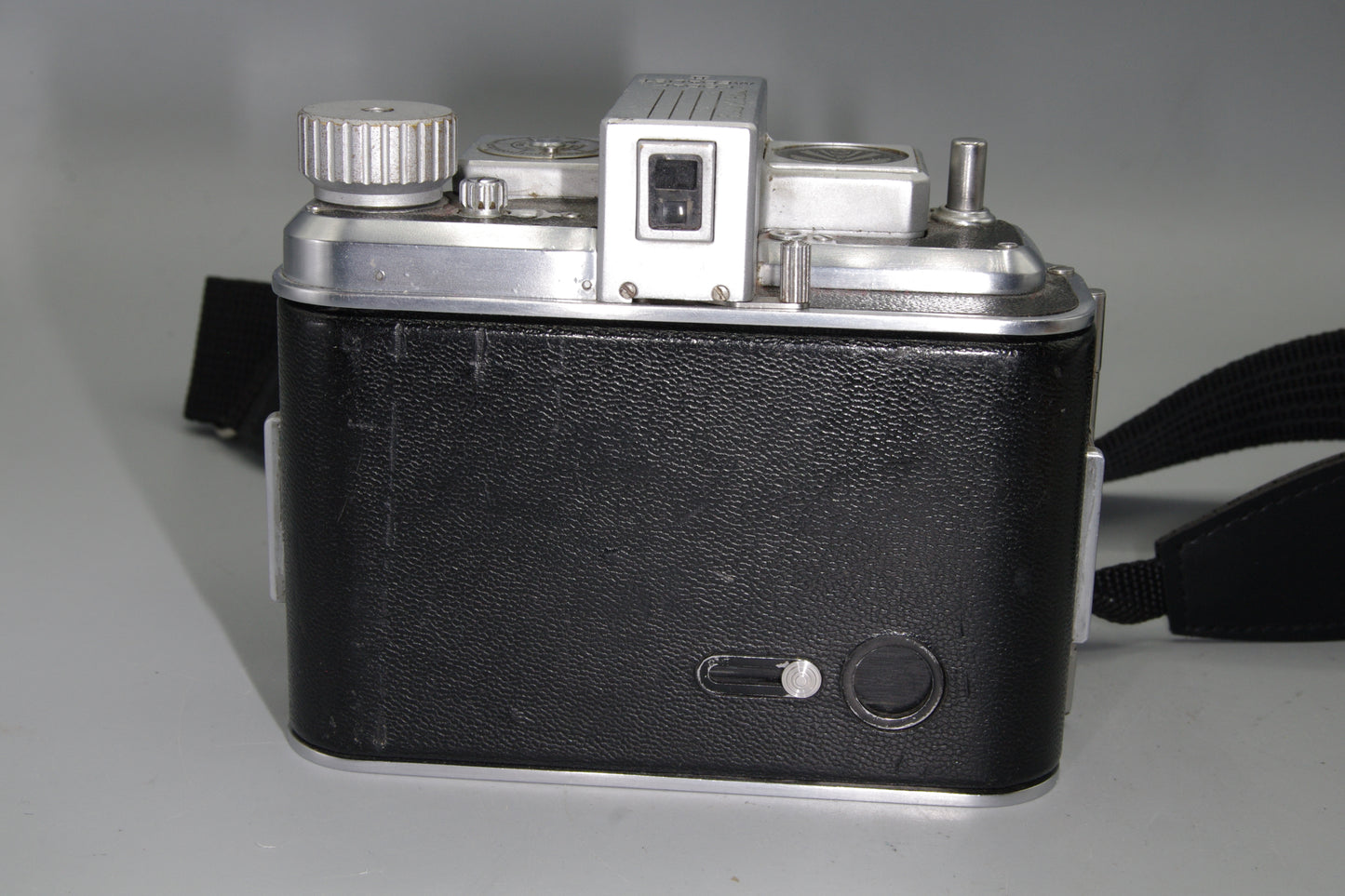 Kodak Medalist II – 6×9 Rangefinder – Ektar 100mm f/3.5 – US Military Icon