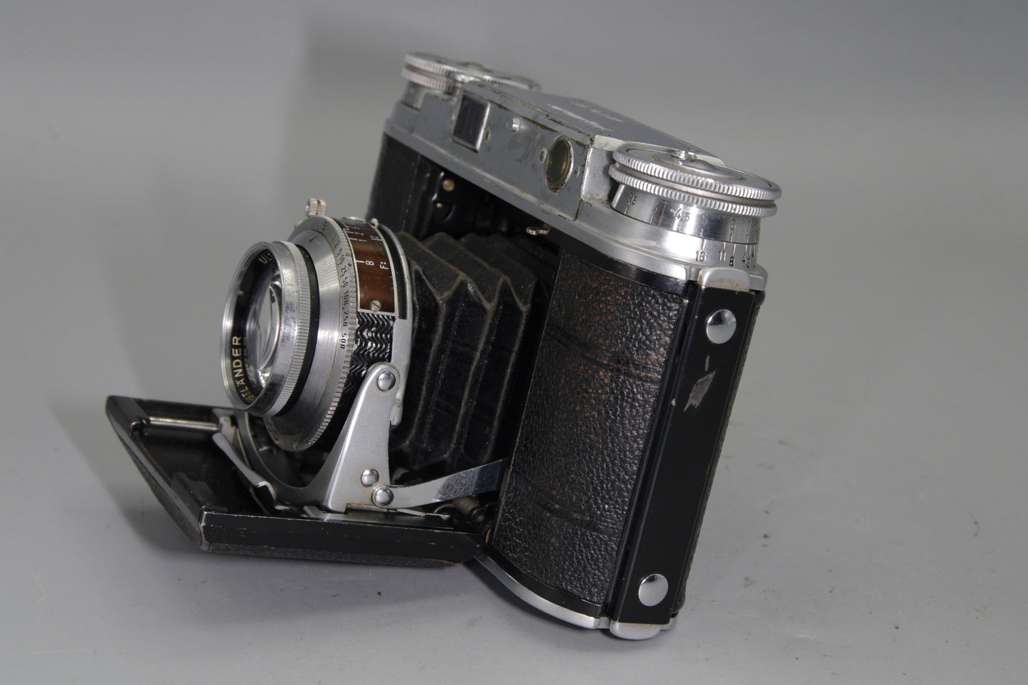 Voigtländer Vito III – Folding 35mm RF – Ultron 50mm f/2 – Rare