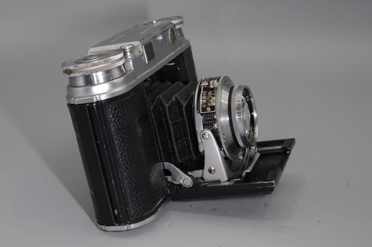 Voigtländer Vito III – Folding 35mm RF – Ultron 50mm f/2 – Rare
