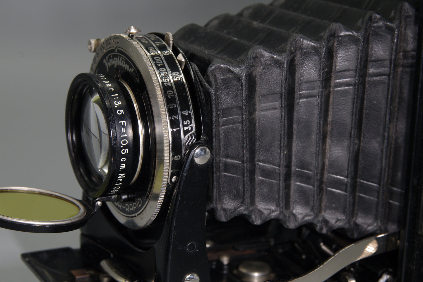 Voigtländer Bessa RF – 6×9 Folding Rangefinder – Skopar 105mm f/3.5 – VGC