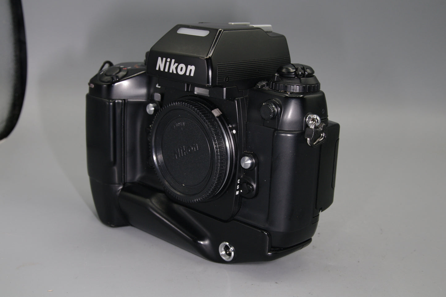 Nikon F4 35mm SLR Film Camera – AF with MB-21 Grip & MF-23 Data Back – Tested