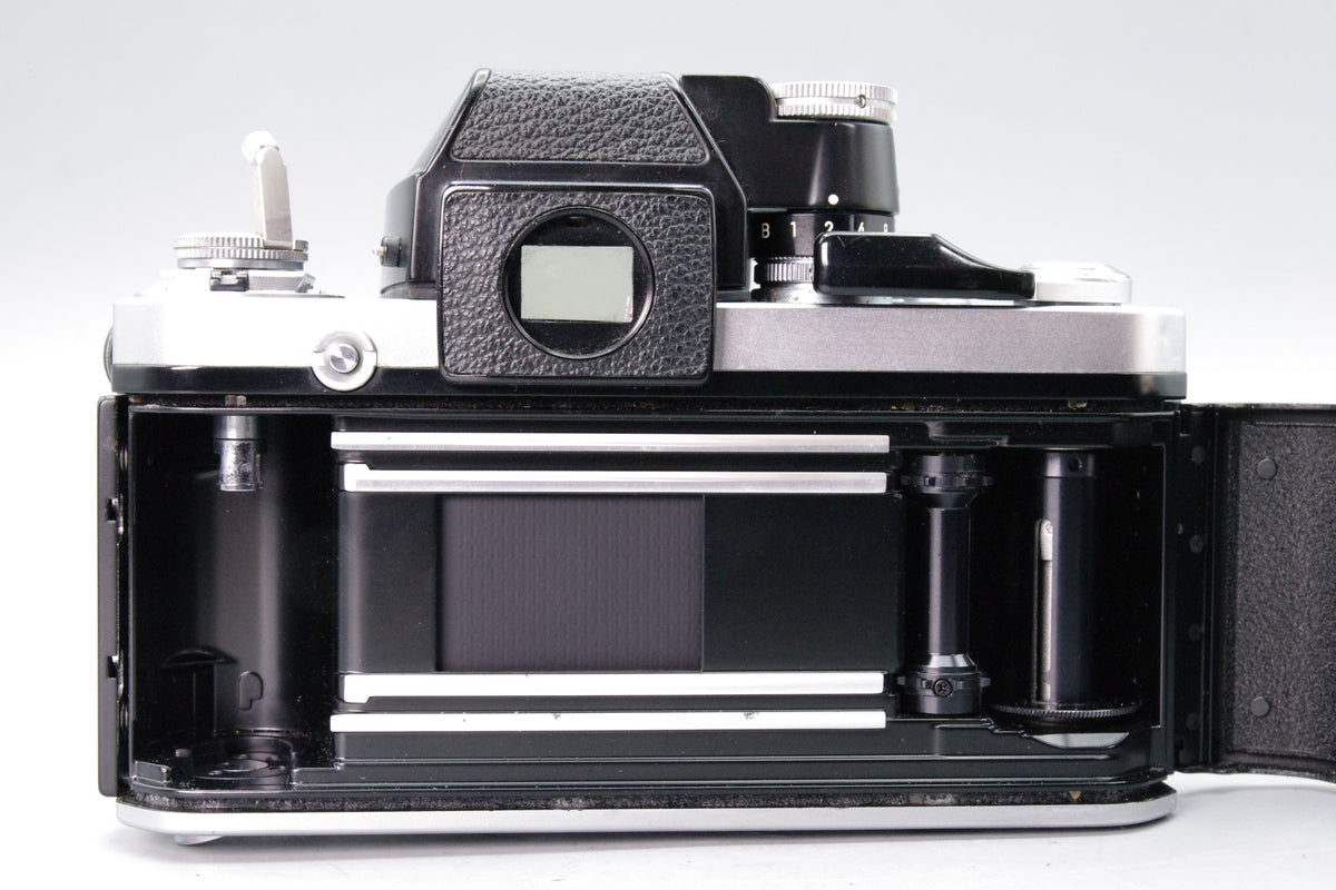 Nikon F2 Photomic Silver 35mm SLR + DP‑1 Finder – Classic Pro Body – Exc