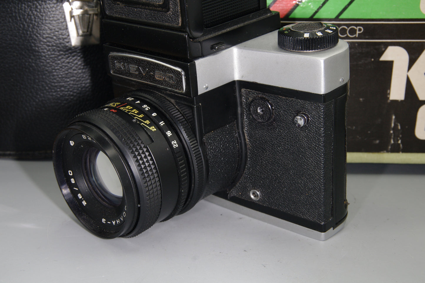 Kiev 60 Medium Format SLR Camera – 6×6 on 120 Film - Boxed with Case