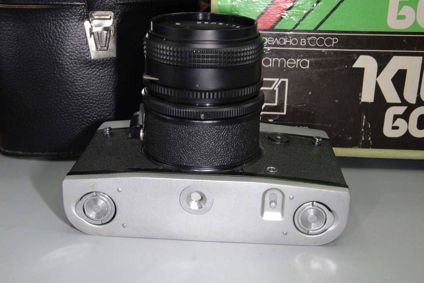 Kiev 60 Medium Format SLR Camera – 6×6 on 120 Film - Boxed with Case