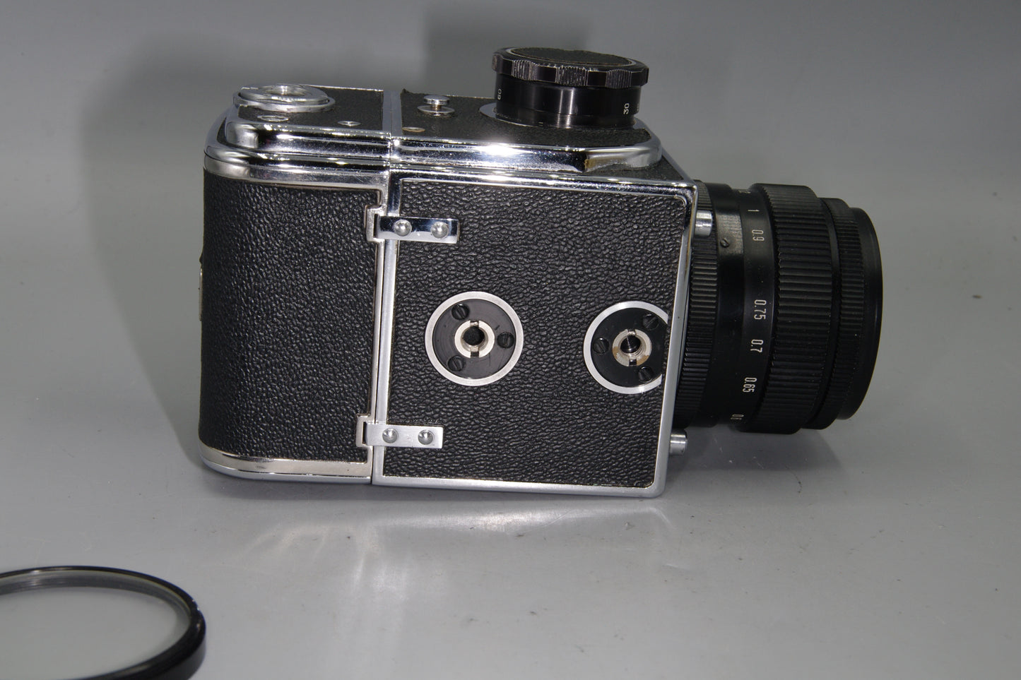 Kiev 80 Medium Format 6×6 SLR Film Camera – Vega-12B 90mm f/2.8 Lens – USSR Made
