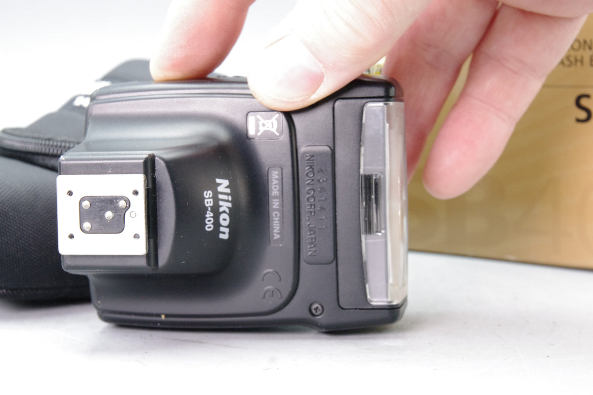 Nikon Speedlight SB-400 i-TTL Compact Flash Unit Boxed with Soft Case Tested Mint