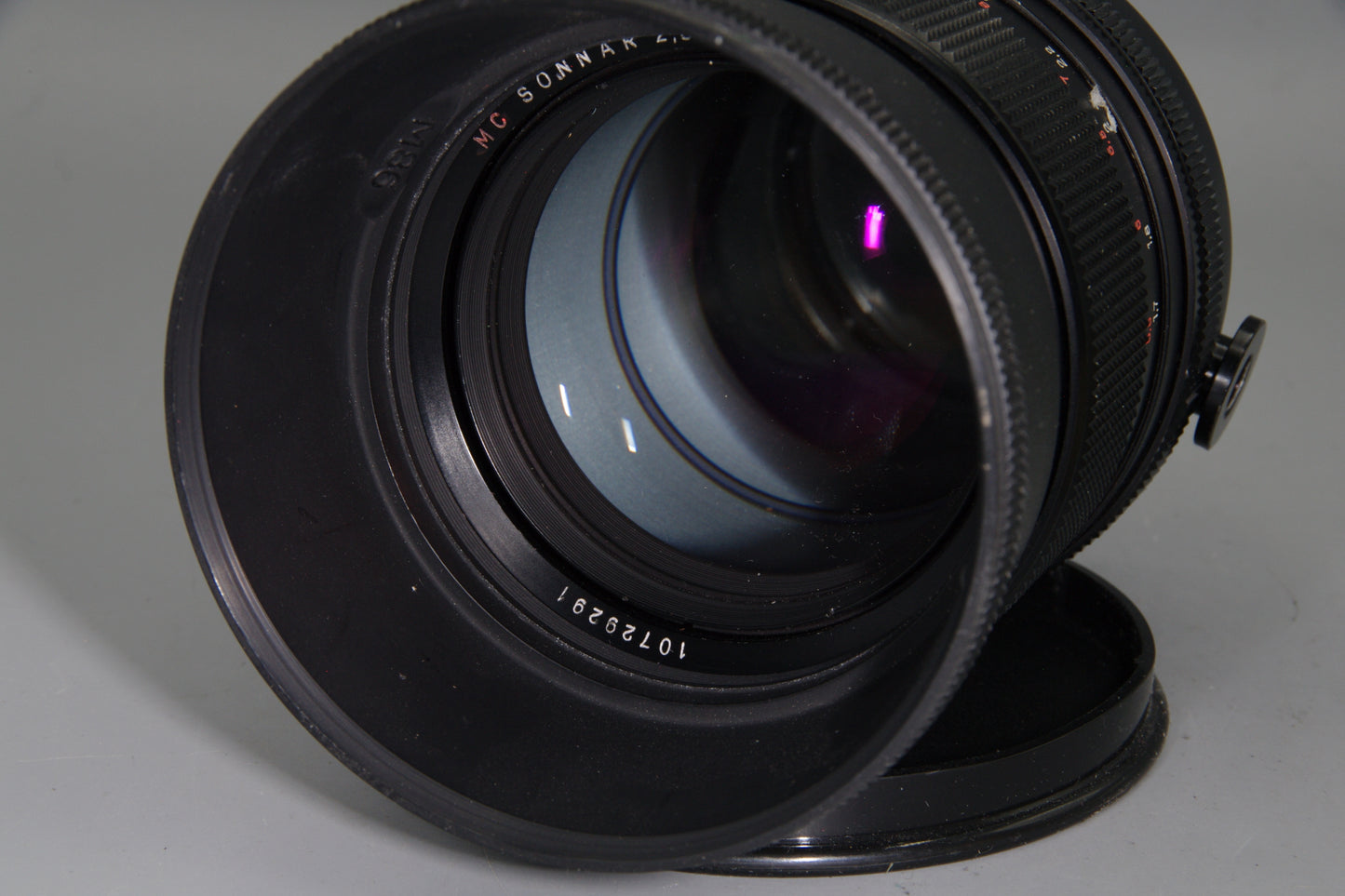 Carl Zeiss Jena Sonnar 180mm f/2.8 DDR – Pentacon Six Mount – VGC