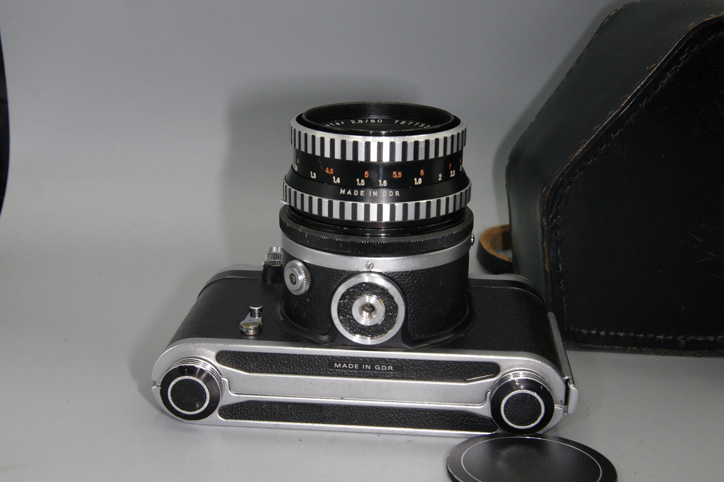 Pentacon SixTL Medium Format Camera with Carl Zeiss Jena Biometar 80mm f/2.8 Lens – Leather Case – Classic 6×6 SLR