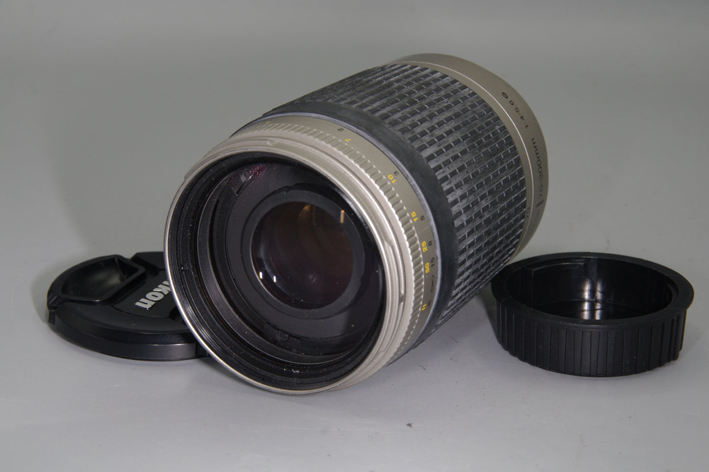 Nikon AF Nikkor 70-300mm F/4.5-5.6G ED Lens – Nikon F Mount – with caps
