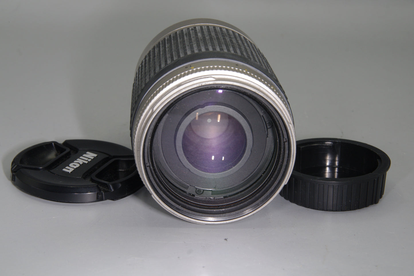 Nikon AF Nikkor 70-300mm F/4.5-5.6G ED Lens – Nikon F Mount – with caps