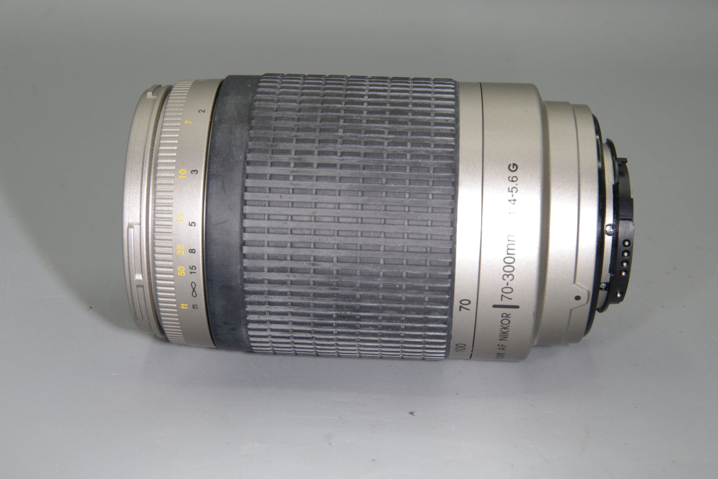 Nikon AF Nikkor 70-300mm F/4.5-5.6G ED Lens – Nikon F Mount – with caps