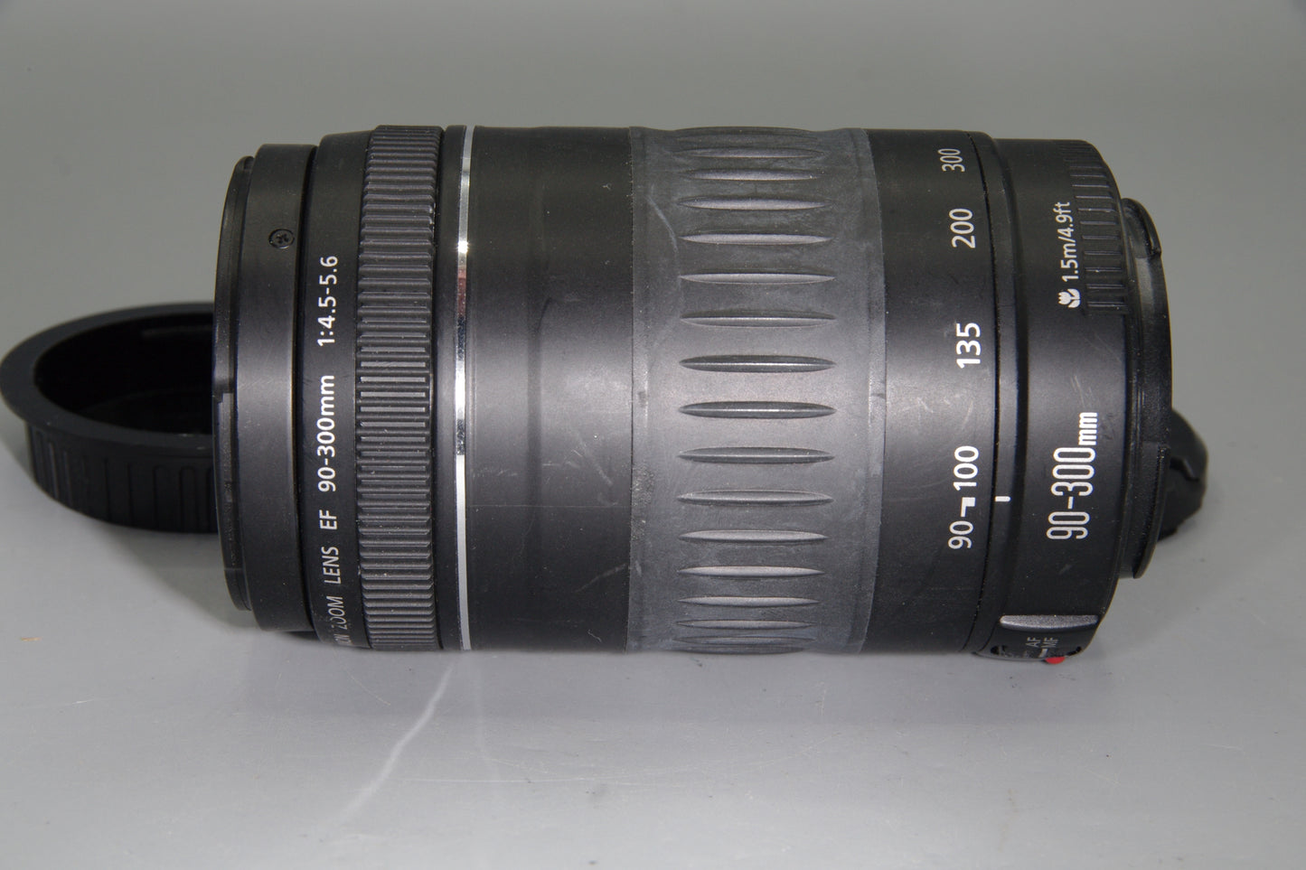 Canon EF 90-300mm F/4.5-5.6 AF Zoom Lens – Non-USM – Excellent – Caps Included