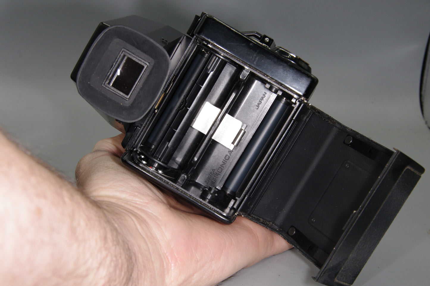 Zenza Bronica ETR-C Medium Format Camera with Zenzanon 75mm f/2.8 Lens – VGC