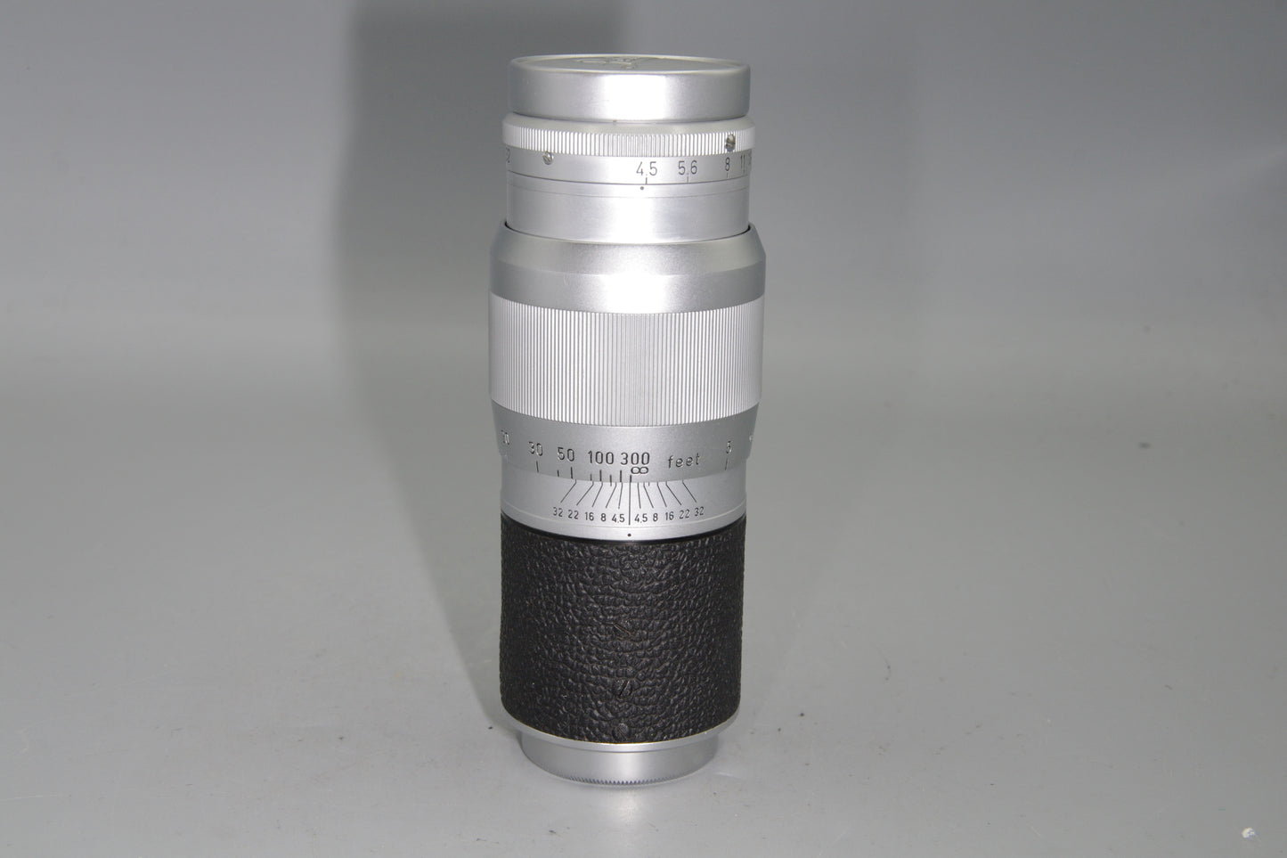 Leitz Hektor 135mm f/4.5 LTM Lens – Leica Screw Mount – 15-Blade Aperture – VGC