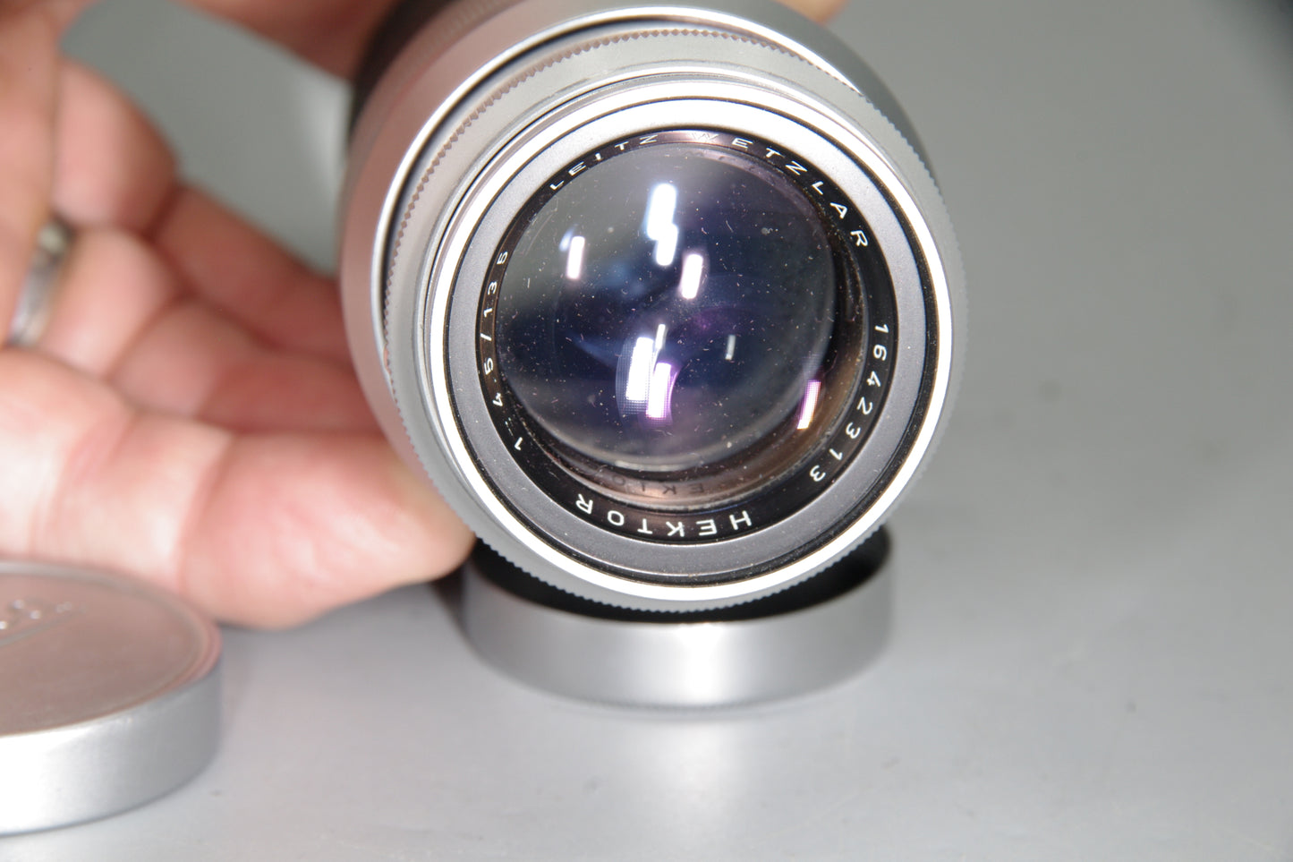Leitz Hektor 135mm f/4.5 LTM Lens – Leica Screw Mount – 15-Blade Aperture – VGC
