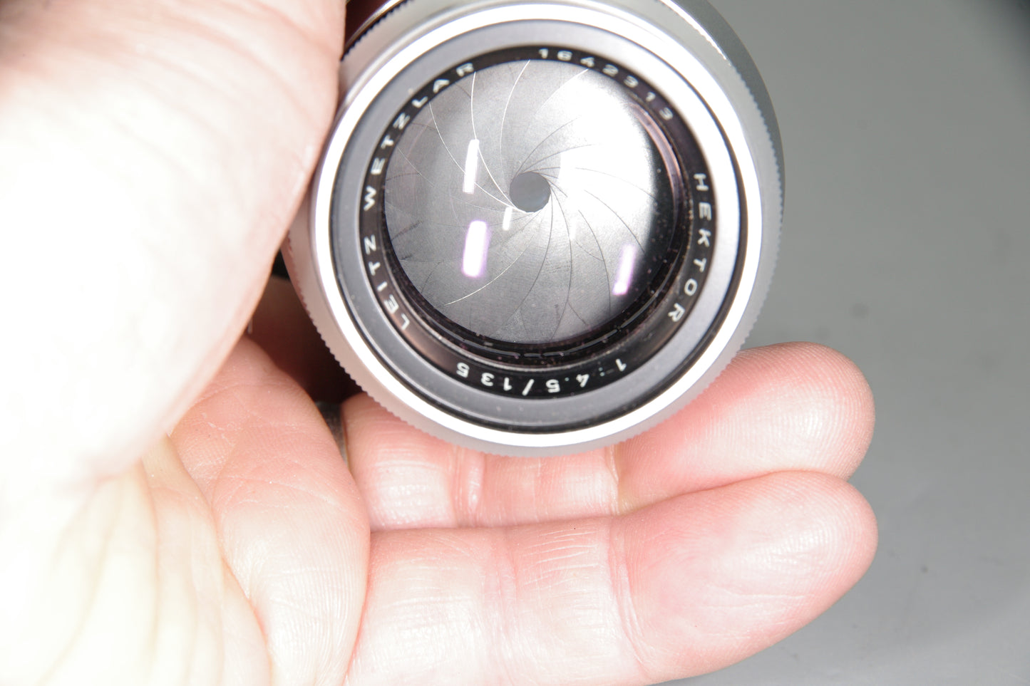 Leitz Hektor 135mm f/4.5 LTM Lens – Leica Screw Mount – 15-Blade Aperture – VGC