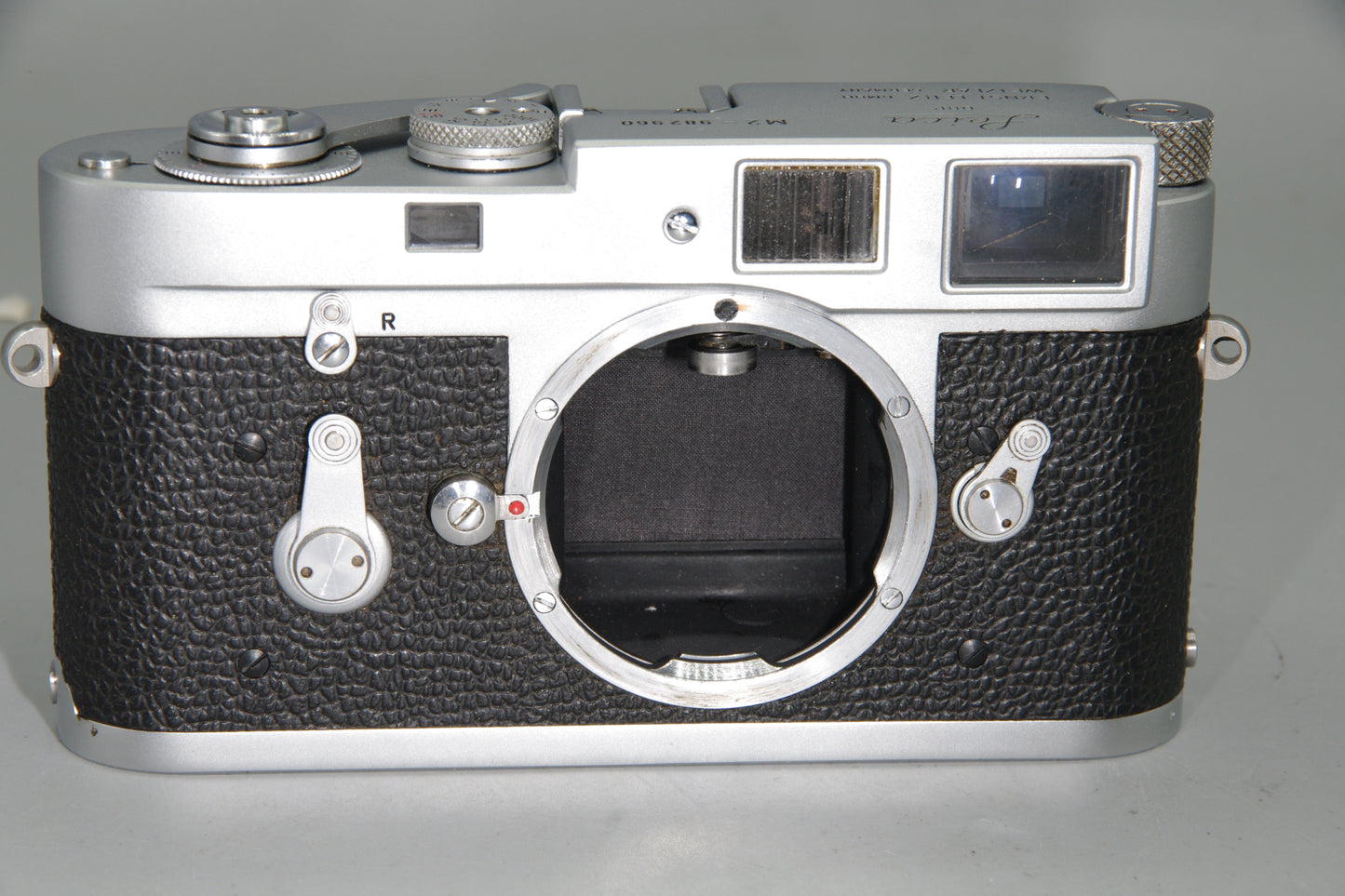 Leica M2 35mm Rangefinder Camera – 1959 Model w/ Self-Timer – Classic M Mount