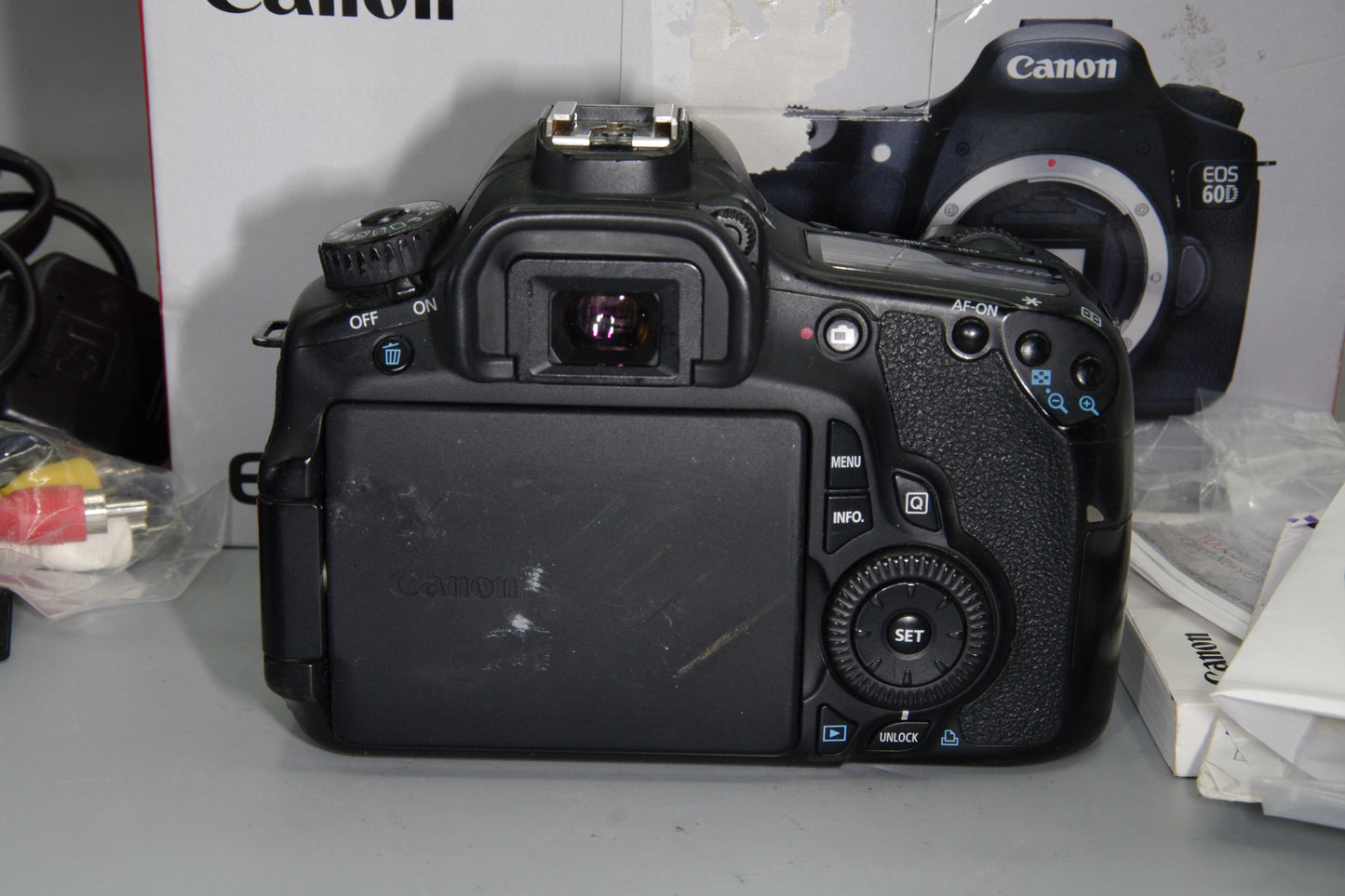 Canon EOS 60D DSLR Camera – 18MP – Full HD – Vari-Angle LCD – Excellent Boxed