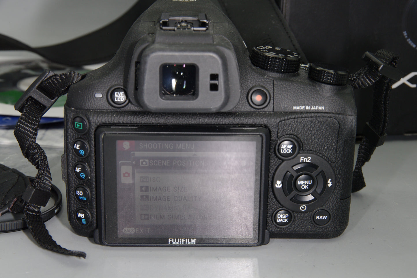 Fujifilm X-S1 Bridge Camera – 12MP – 26x Zoom – Boxed – EXC– Full Manual