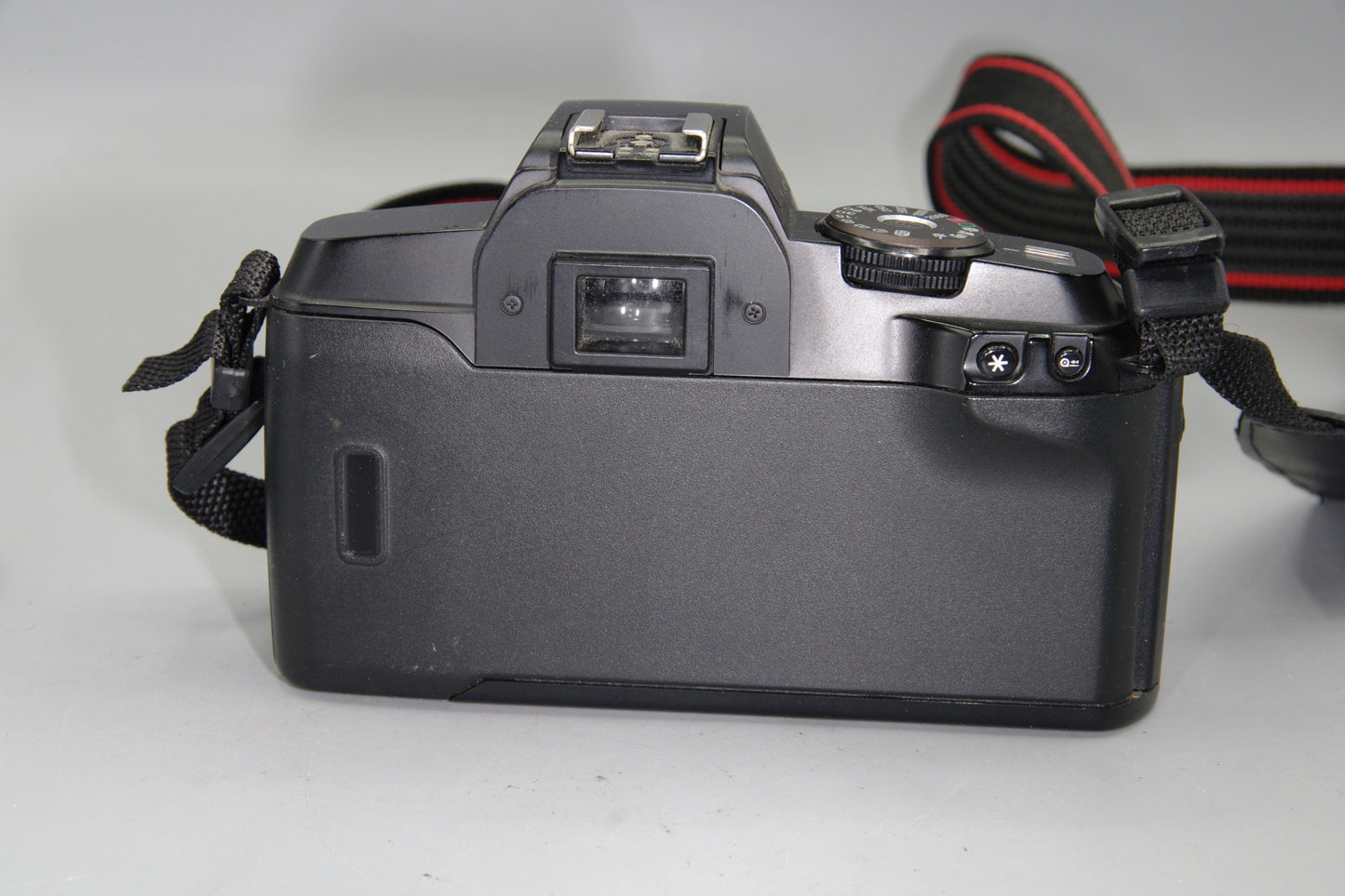 Canon EOS 5000 35mm Film SLR + EF 38–76mm Lens – VGC – Autofocus – Tested