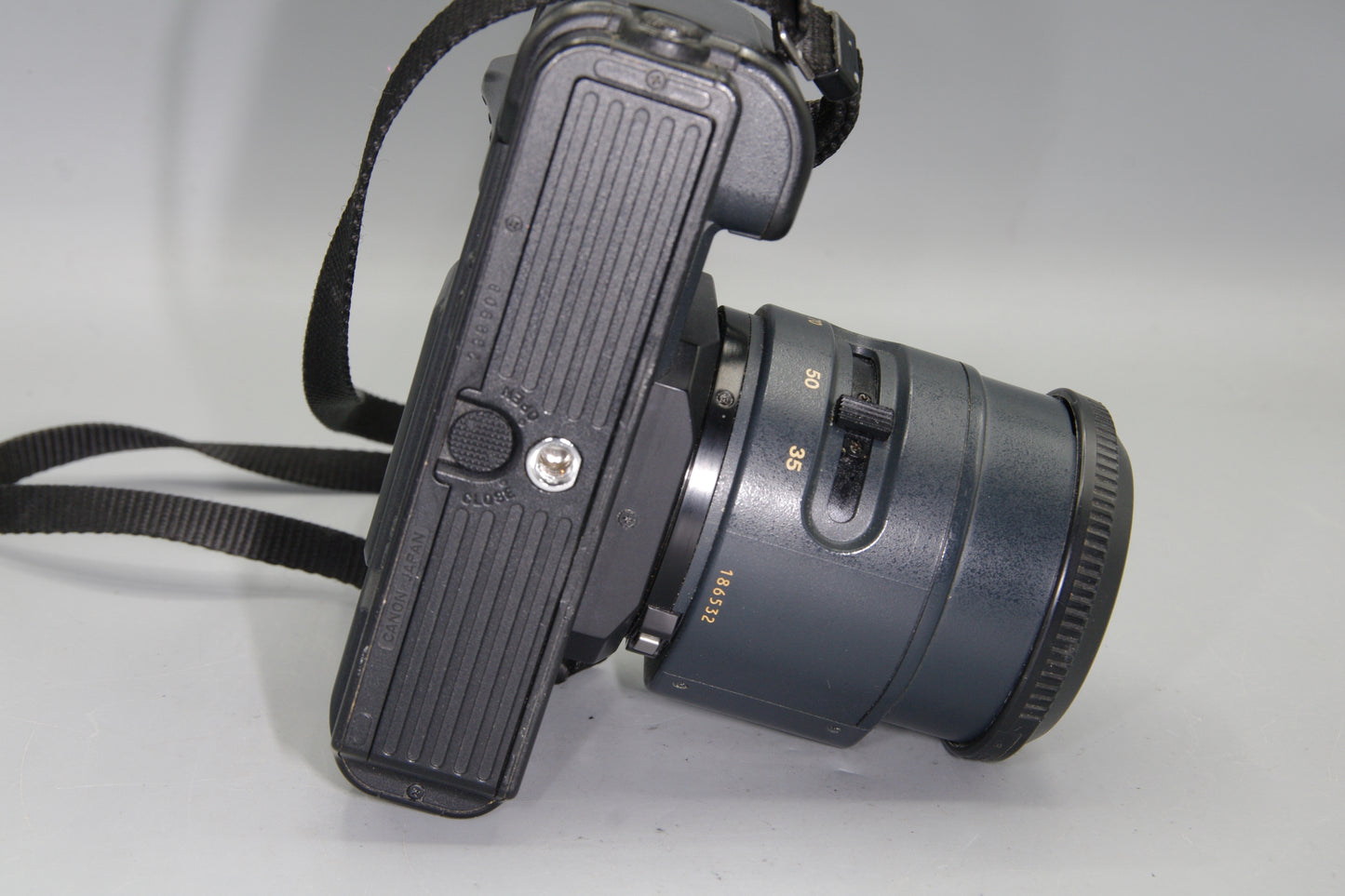 Canon T80 35mm SLR + AC 35–70mm Lens – Autofocus Pioneer – Fully Working – VGC
