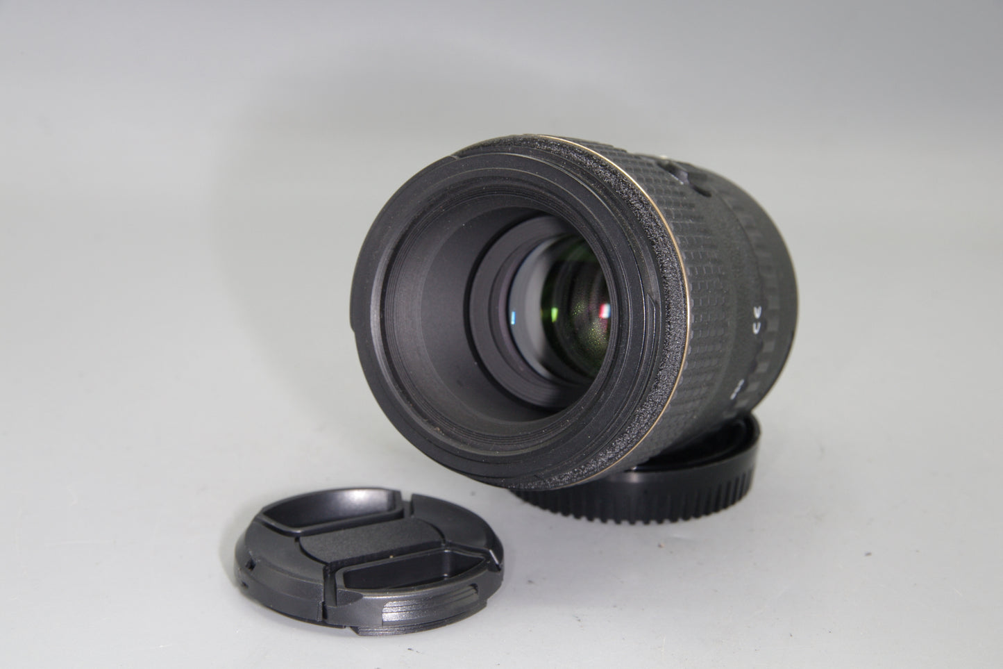 Tokina 100mm f/2.8 AT-X PRO D Macro Lens – Canon EF – 1:1 – Excellent