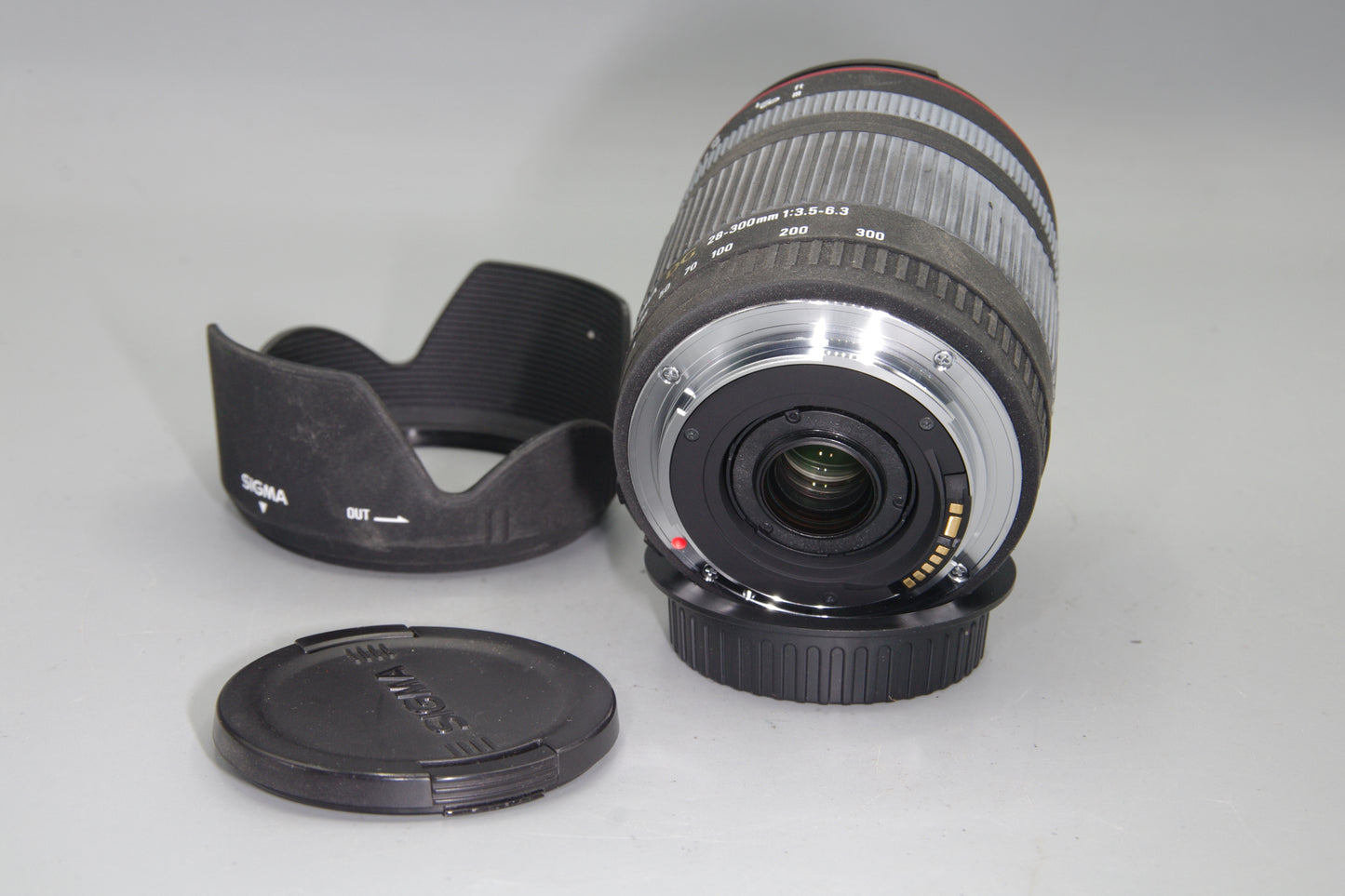 Sigma AF 28-300mm F/3.5-6.3 DG Hyperzoom Macro Lens - Canon EF Mount - VGC