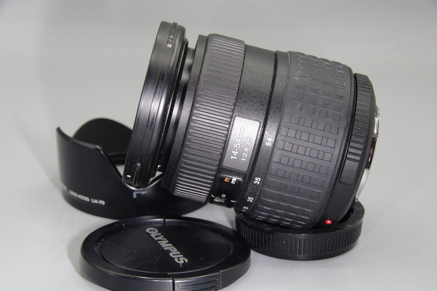 Olympus Zuiko Digital 14–54mm f/2.8–3.5 – High Grade Zoom – Four Thirds – Weather-Sealed