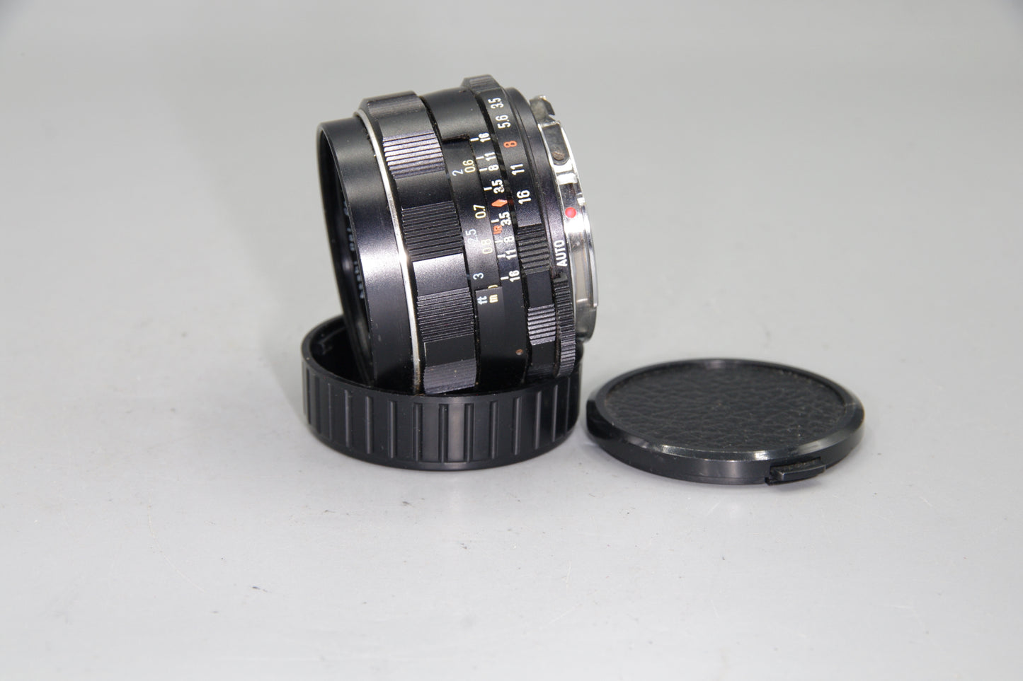 Asahi Super-Takumar 35mm f/3.5 – K Mount – MF Wide Prime – Minor Fungus