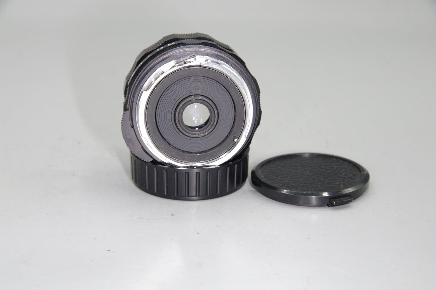 Asahi Super-Takumar 35mm f/3.5 – K Mount – MF Wide Prime – Minor Fungus
