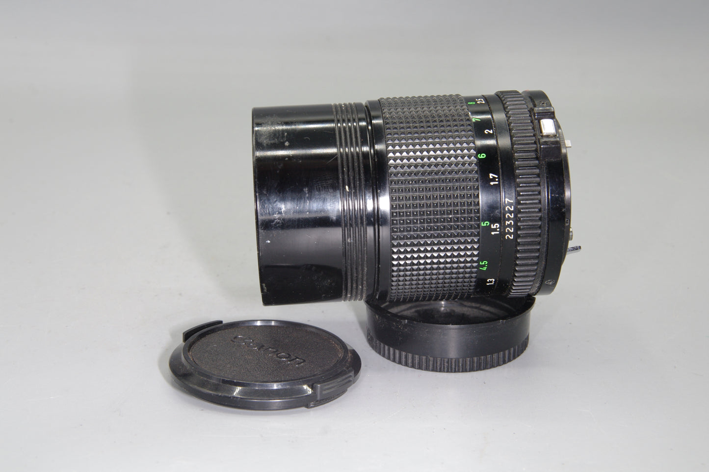 Canon FD 135mm f/3.5 – MF Telephoto Prime – FD Mount – Compact Vintage Lens